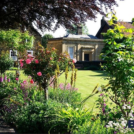 Beautiful Old Bank In Bakewell Villa Exterior photo