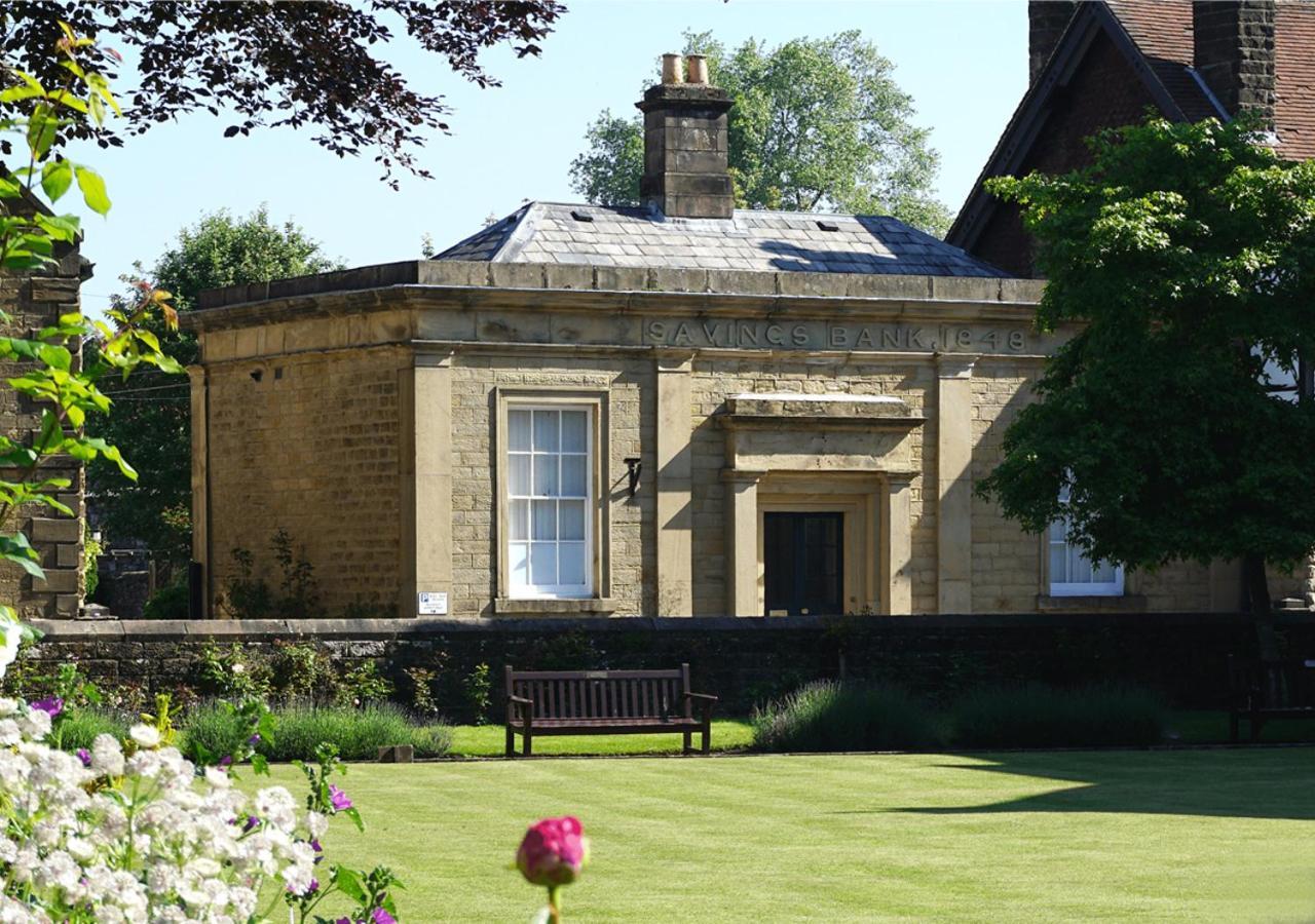Beautiful Old Bank In Bakewell Villa Exterior photo